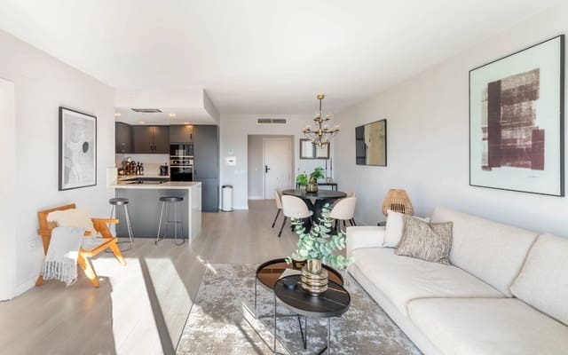 3 chambre Villa/Maison à vendre à Nueva Andalucía, Almería ville avec garage - 669 000 € (Ref: 8925964)