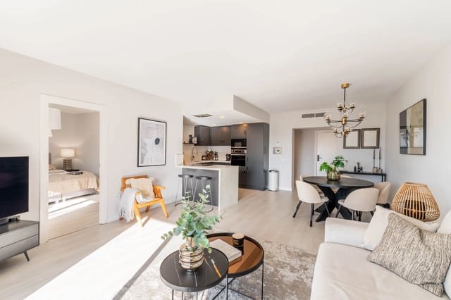 3 chambre Villa/Maison à vendre à Nueva Andalucía, Almería ville avec garage - 669 000 € (Ref: 8925964)