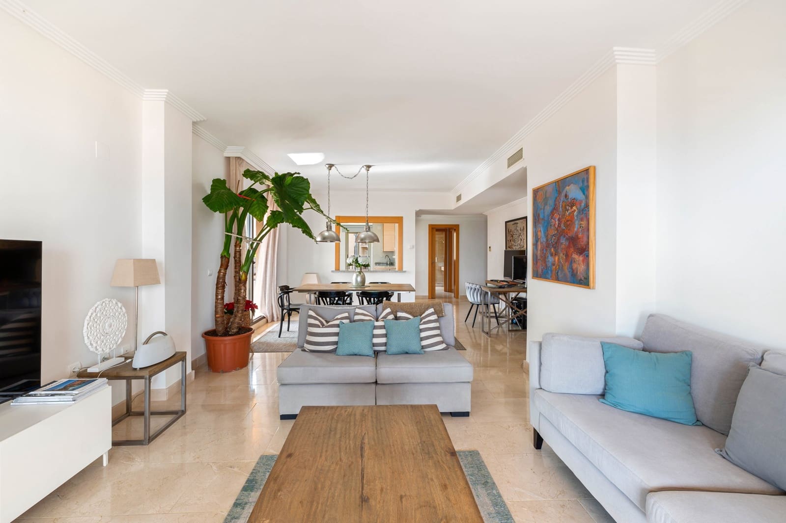 2 bedroom Apartment for sale in Benahavis with garage - € 620,000 (Ref: 8931727)