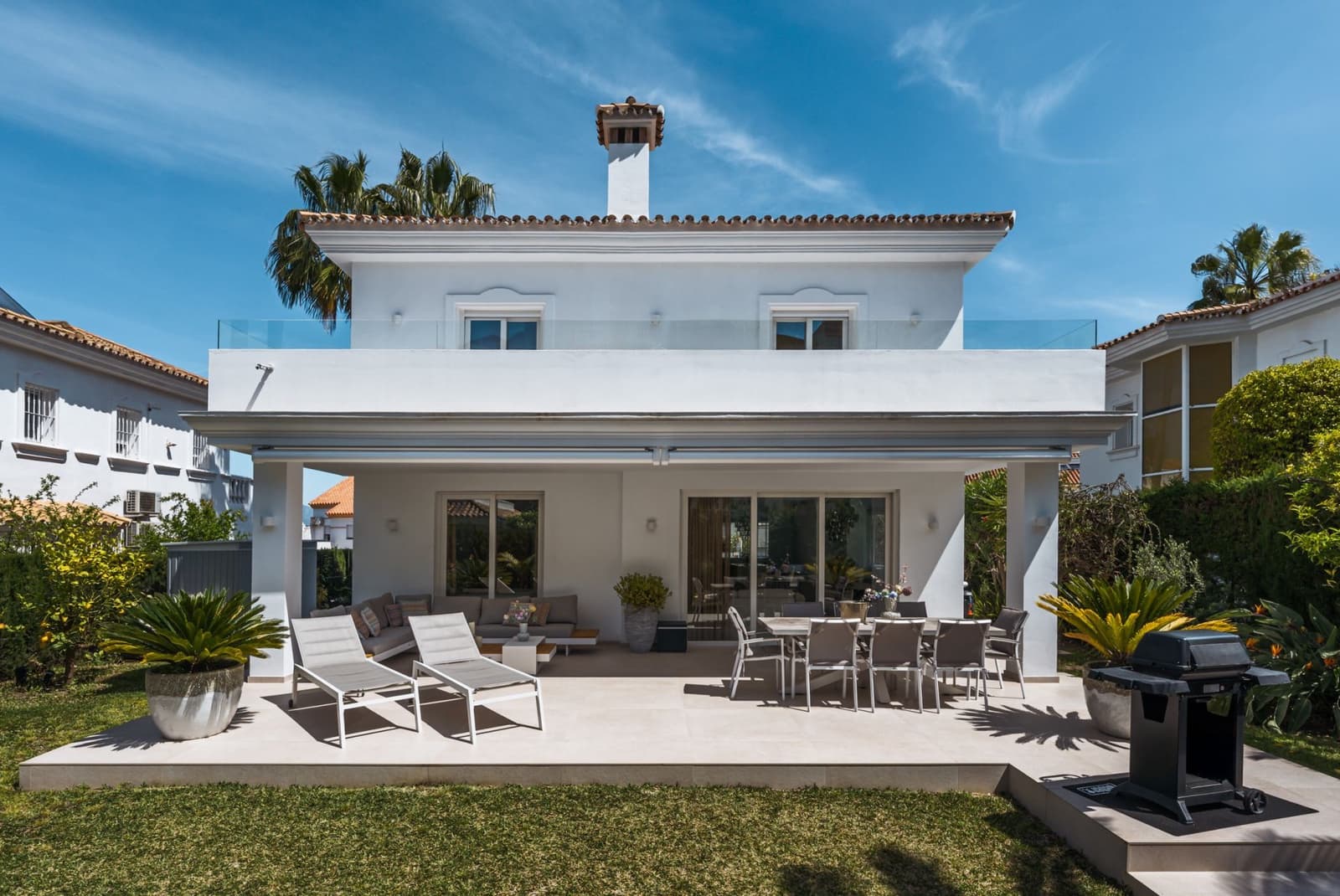 4 soveværelse Villa til salg i Monte Halcones med swimmingpool - € 1.495.000 (Ref: 8939291)