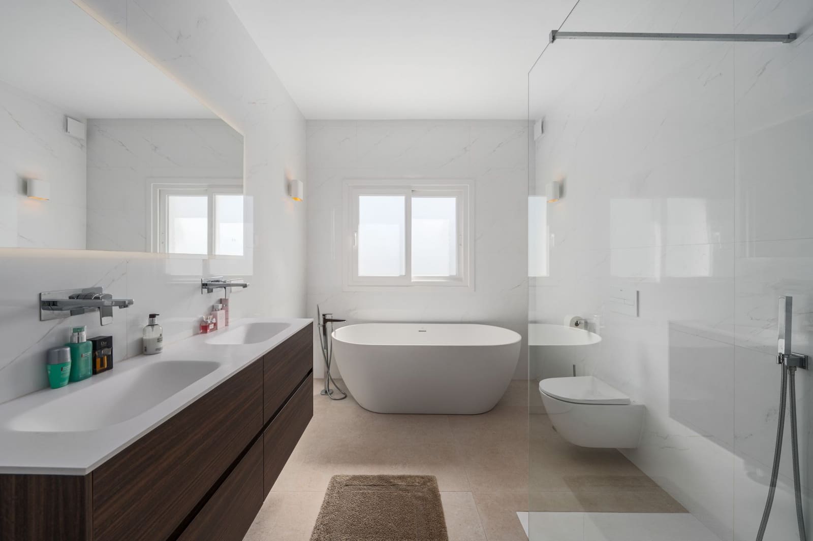 4 soveværelse Villa til salg i Monte Halcones med swimmingpool - € 1.495.000 (Ref: 8939291)