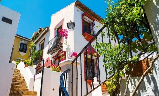 5 slaapkamer Villa te koop in Benahavís met zwembad garage - € 1.889.999 (Ref: 8952384)