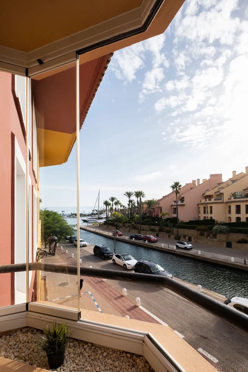 2 bedroom Apartment for sale in Sotogrande - € 379,000 (Ref: 9073020)