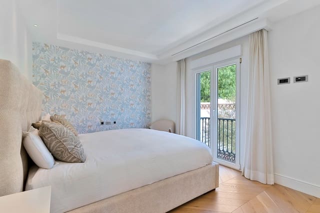 3 sypialnia Willa na sprzedaż w Río Real, Marbella z garażem - 1 195 000 € (Ref: 9235210)