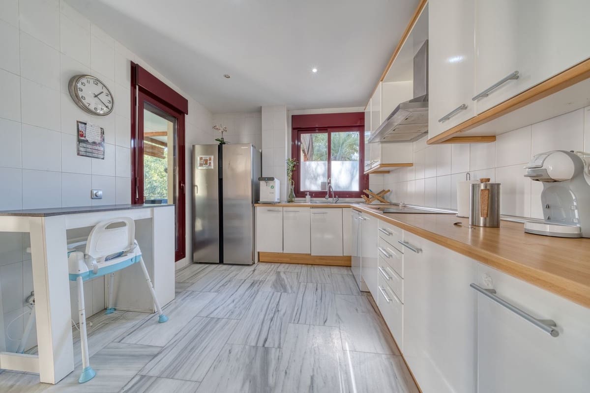 5 sovrum Villa till salu i Los Flamingos med pool garage - 600 000 € (Ref: 10015874)
