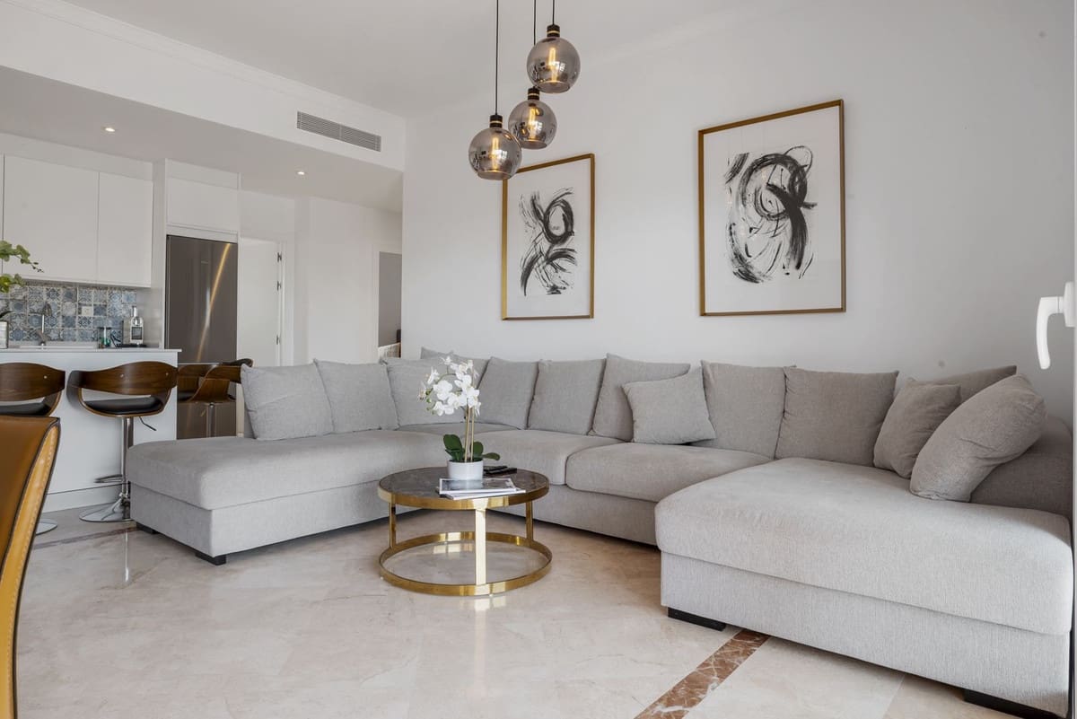 3 bedroom Apartment for sale in Benahavis with pool garage - € 599,500 (Ref: 10015875)