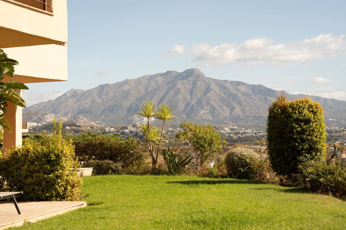3 slaapkamer Appartement te koop in Benahavis met zwembad garage - € 630.000 (Ref: 10015877)