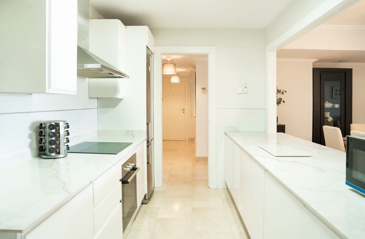 3 slaapkamer Appartement te koop in Benahavis met zwembad garage - € 630.000 (Ref: 10015877)