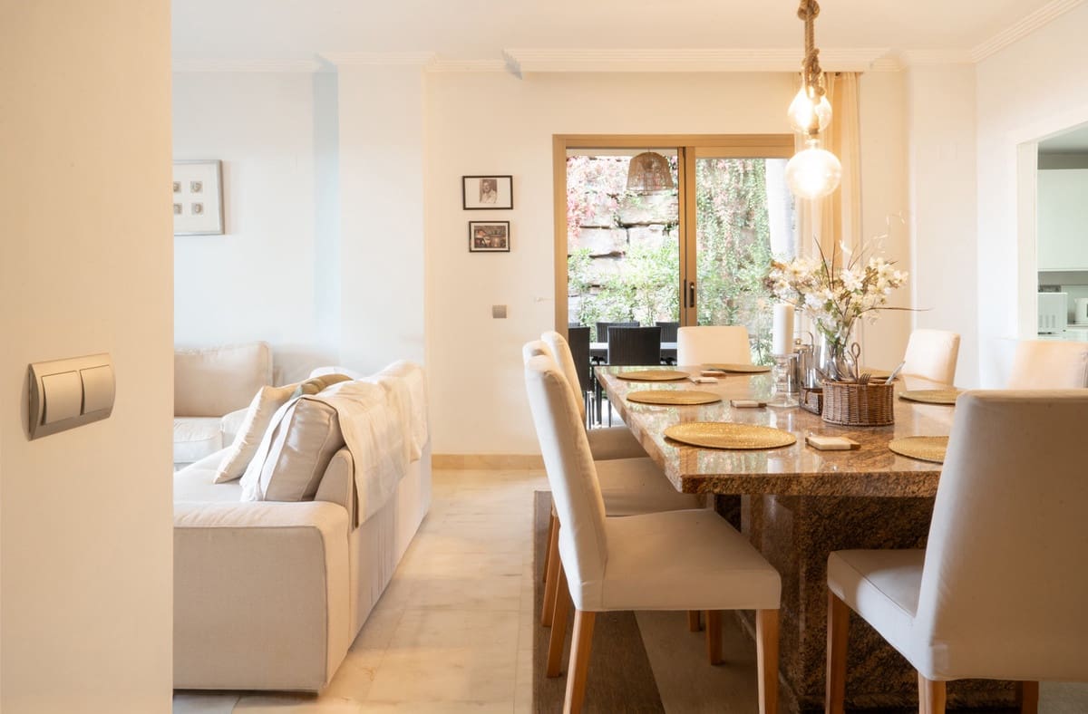 3 slaapkamer Appartement te koop in Benahavis met zwembad garage - € 630.000 (Ref: 10015877)