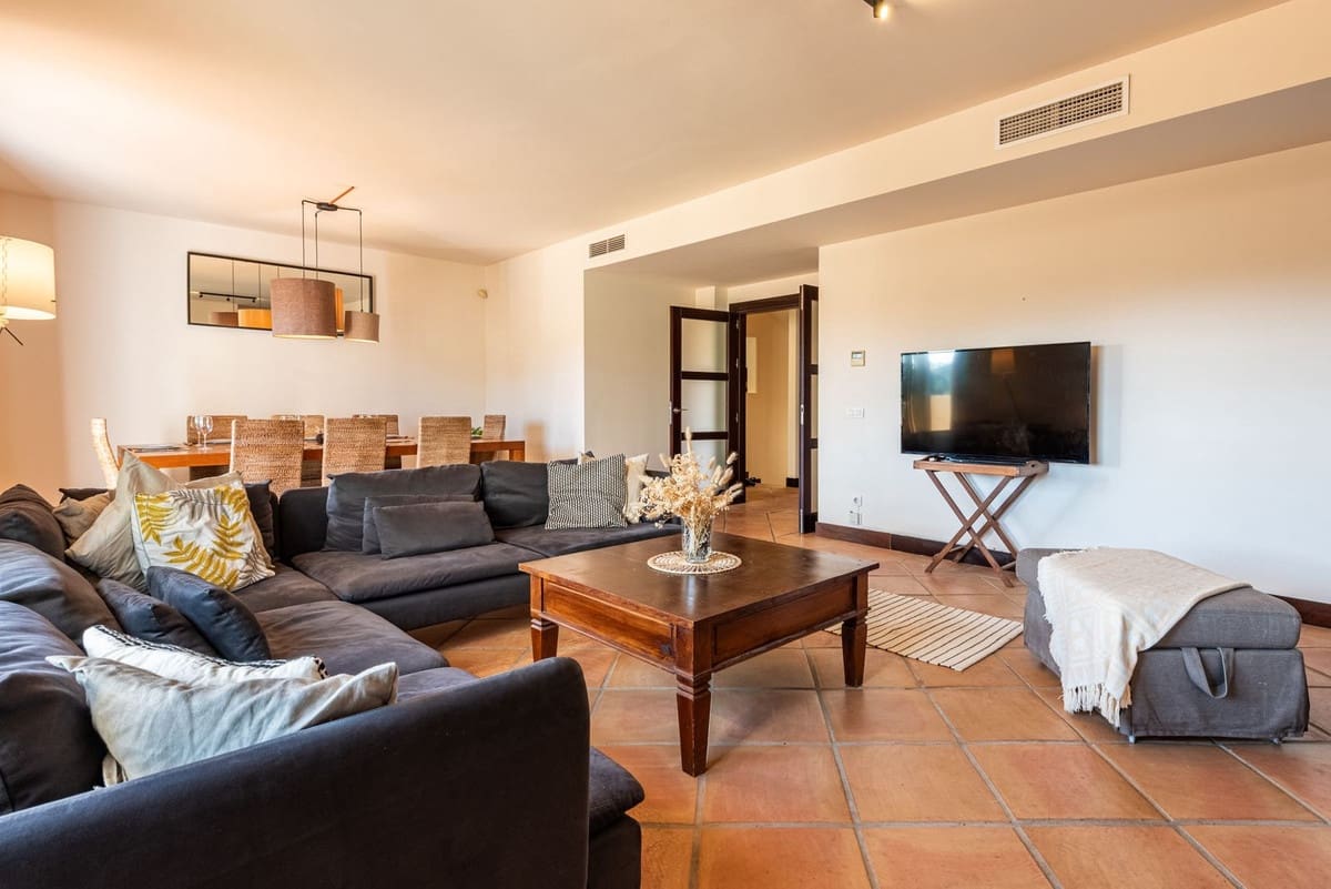4 sypialnia Dom na sprzedaż w Benahavis z garażem - 598 000 € (Ref: 10015878)