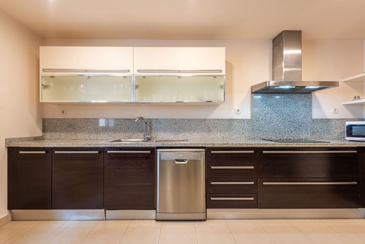 4 sypialnia Dom na sprzedaż w Benahavis z garażem - 598 000 € (Ref: 10015878)