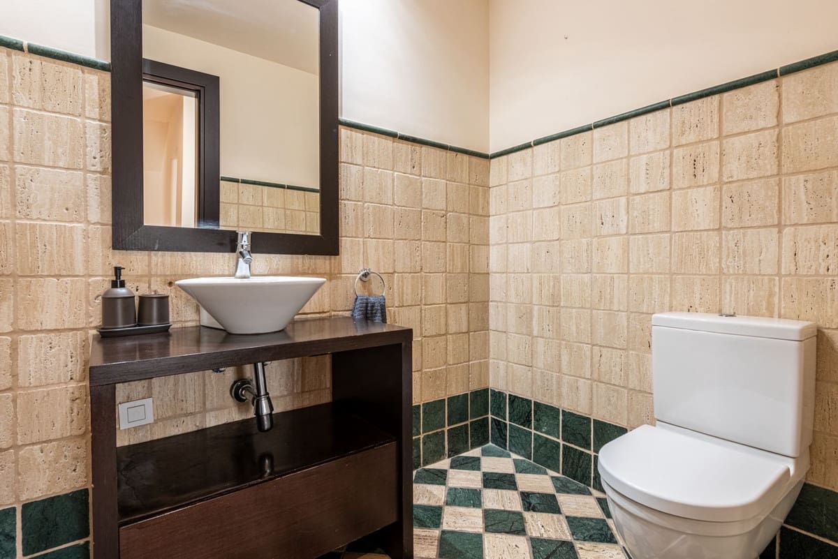 4 sypialnia Dom na sprzedaż w Benahavis z garażem - 598 000 € (Ref: 10015878)