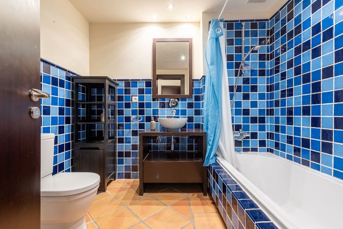4 sypialnia Dom na sprzedaż w Benahavis z garażem - 598 000 € (Ref: 10015878)