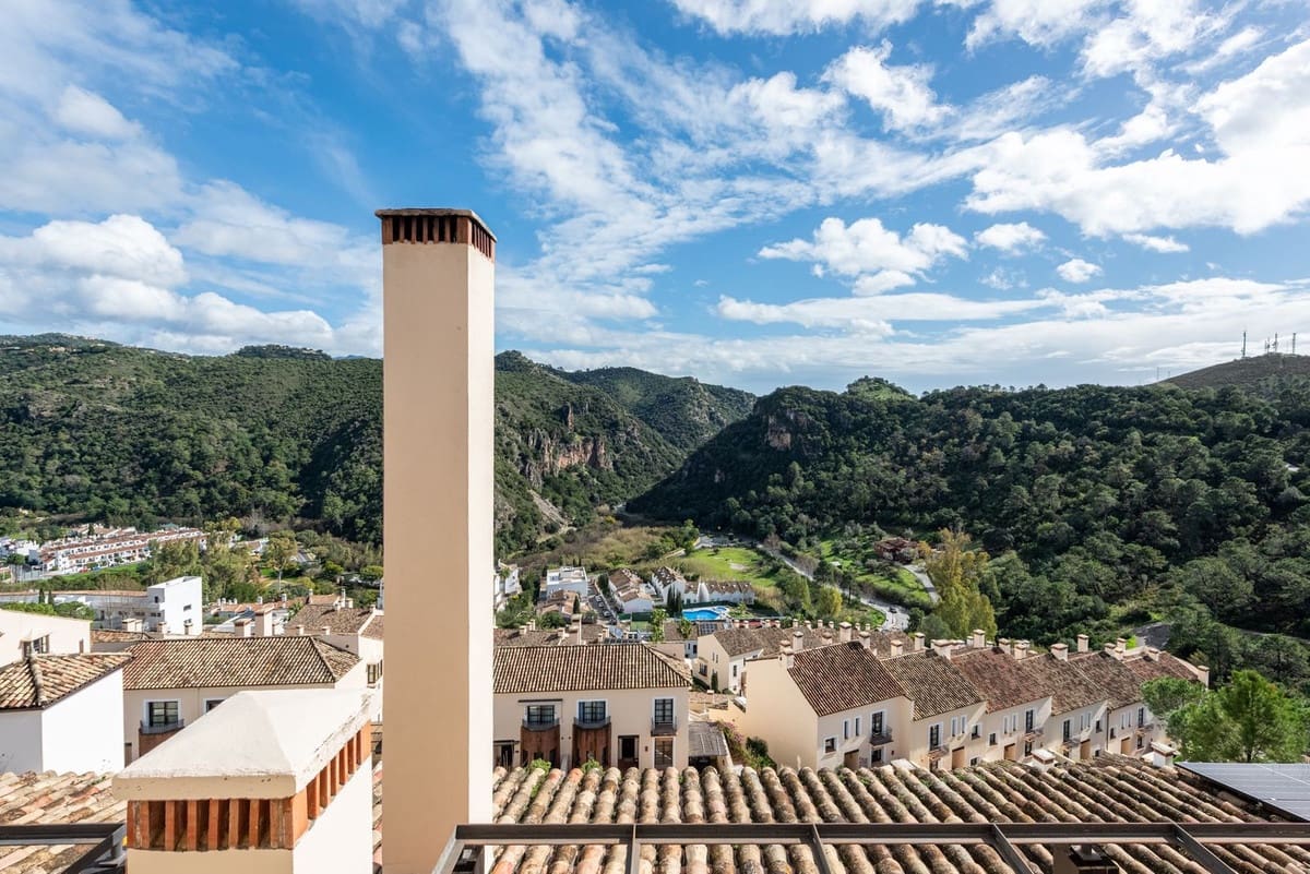 4 sypialnia Dom na sprzedaż w Benahavis z garażem - 598 000 € (Ref: 10015878)