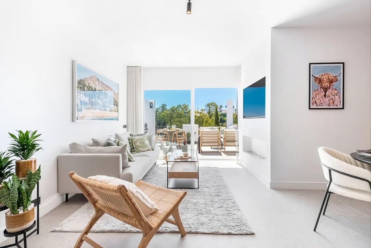 3 makuuhuone Huoneisto myytävänä paikassa Benahavis mukana uima-altaan - 595 000 € (Ref: 10015879)