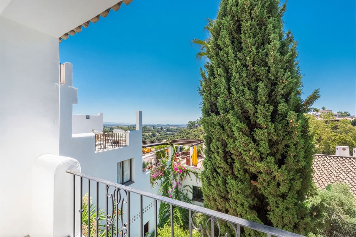 3 makuuhuone Huoneisto myytävänä paikassa Benahavis mukana uima-altaan - 595 000 € (Ref: 10015879)