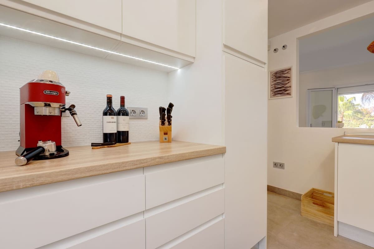 3 sypialnia Apartament na sprzedaż w La Quinta z basenem garażem - 595 000 € (Ref: 10015881)