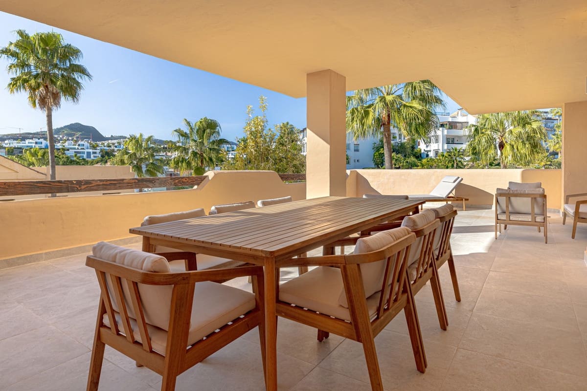 2 soverom Leilighet til salgs i Benahavis - € 595 000 (Ref: 10015884)