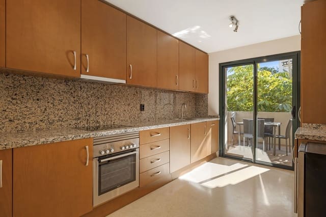 2 bedroom Apartment for sale in Benahavís with pool garage - € 549,500 (Ref: 10015885)