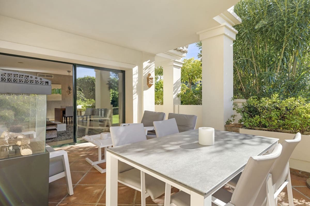 2 quarto Apartamento para venda em Benahavis com piscina garagem - 549 500 € (Ref: 10015885)