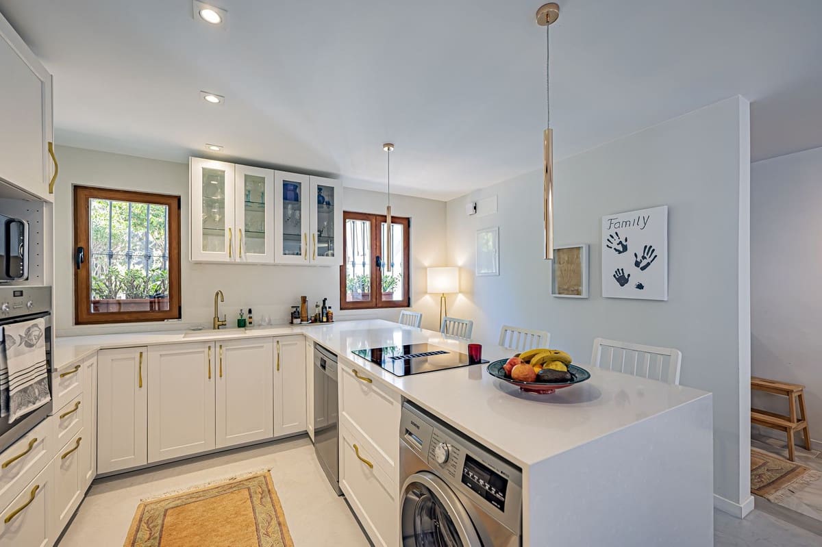 2 soverom Leilighet til salgs i Benahavis med svømmebasseng - € 535 000 (Ref: 10015888)
