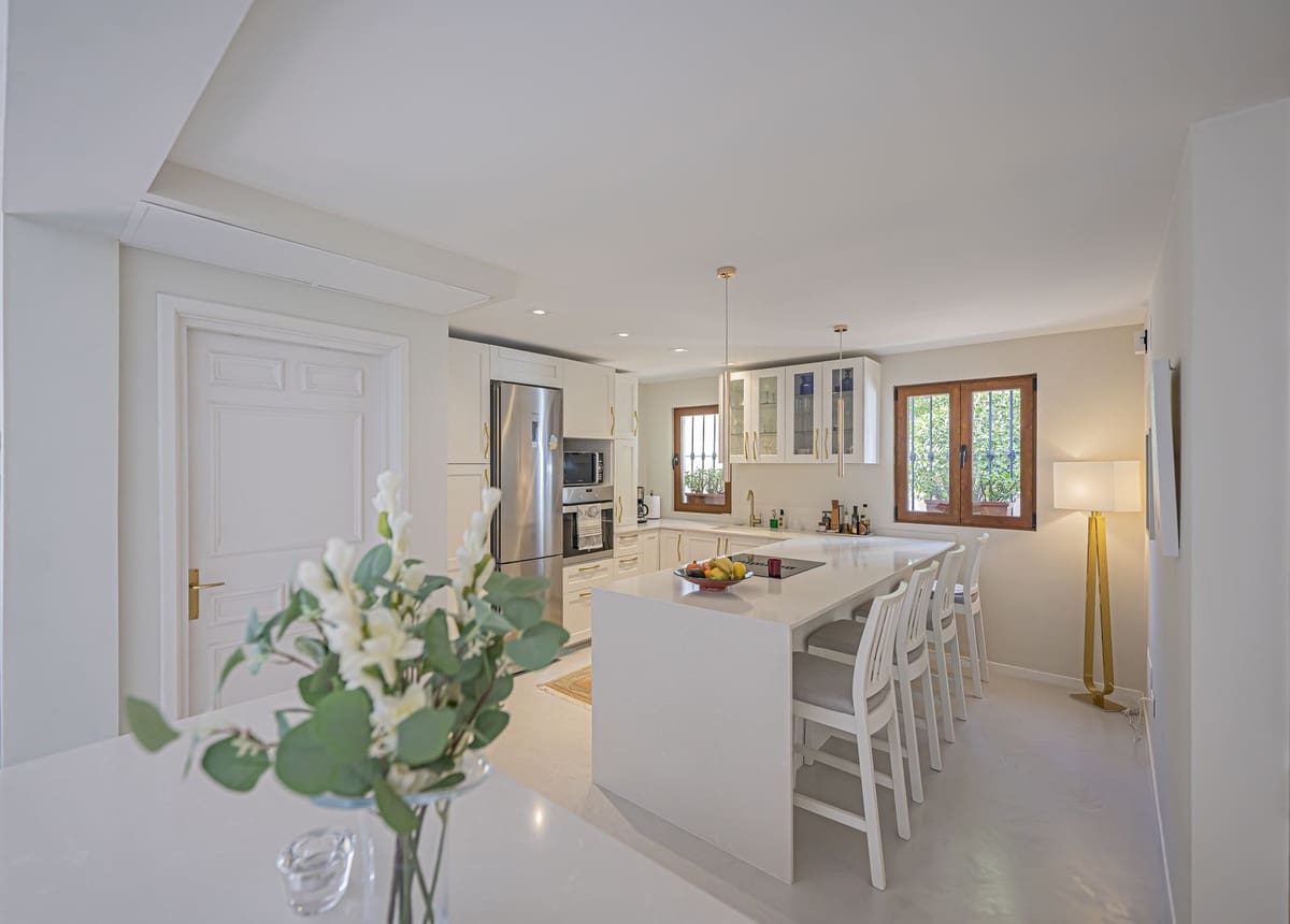 2 soverom Leilighet til salgs i Benahavis med svømmebasseng - € 535 000 (Ref: 10015888)