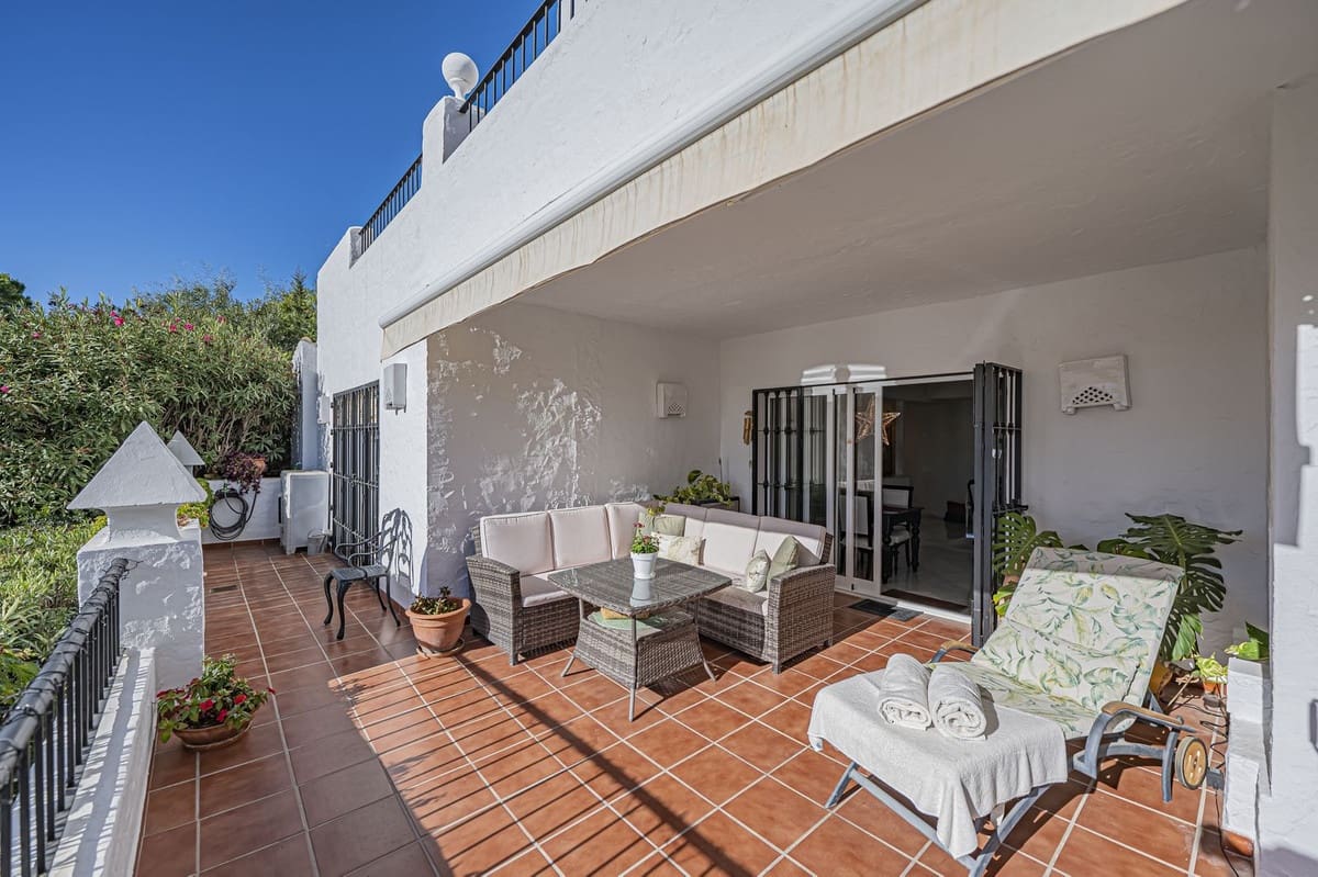 2 soverom Leilighet til salgs i Benahavis med svømmebasseng - € 535 000 (Ref: 10015888)