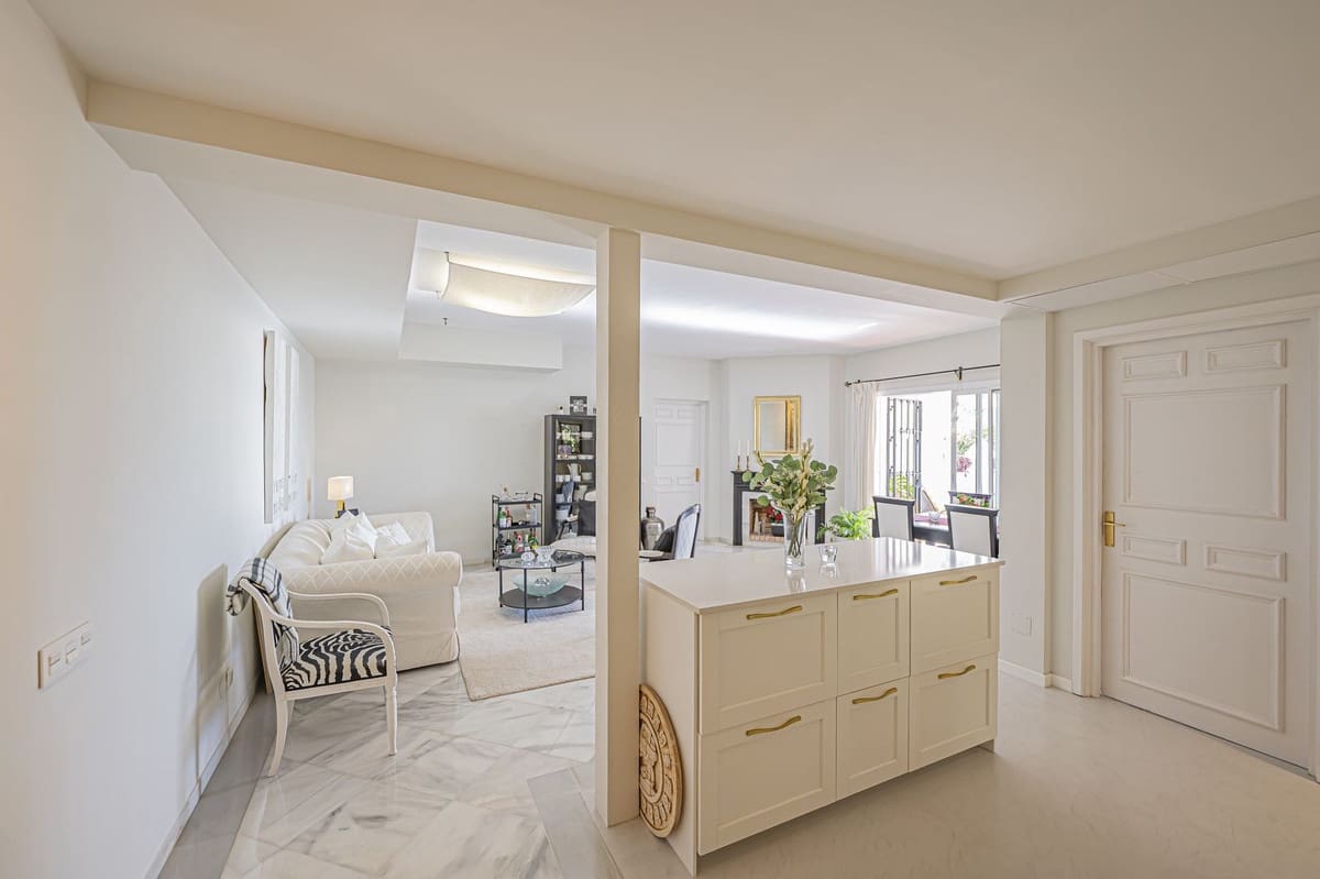 2 soverom Leilighet til salgs i Benahavis med svømmebasseng - € 535 000 (Ref: 10015888)