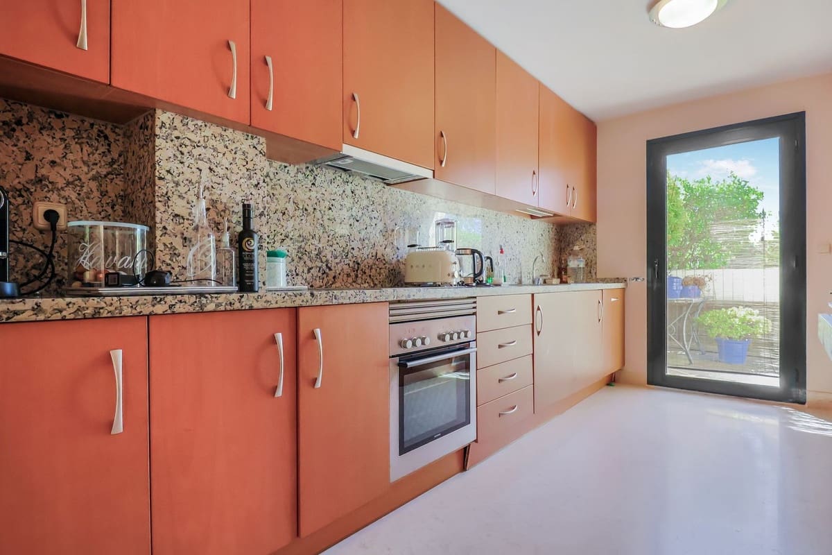 2 chambre Appartement à vendre à Benahavis avec piscine garage - 535 000 € (Ref: 10015889)