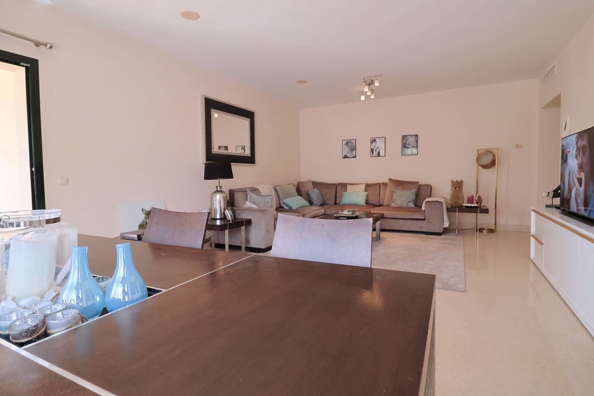 2 chambre Appartement à vendre à Benahavis avec piscine garage - 535 000 € (Ref: 10015889)