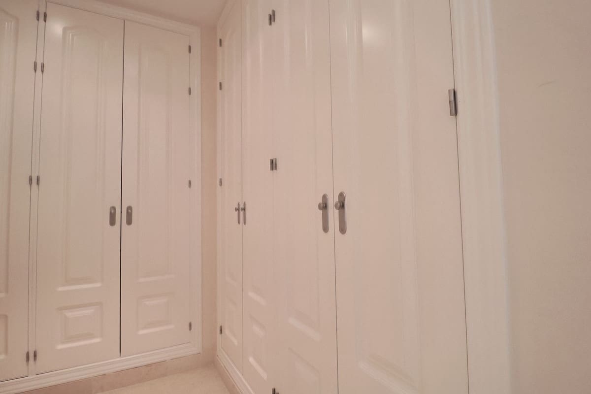 2 chambre Appartement à vendre à Benahavis avec piscine garage - 535 000 € (Ref: 10015889)
