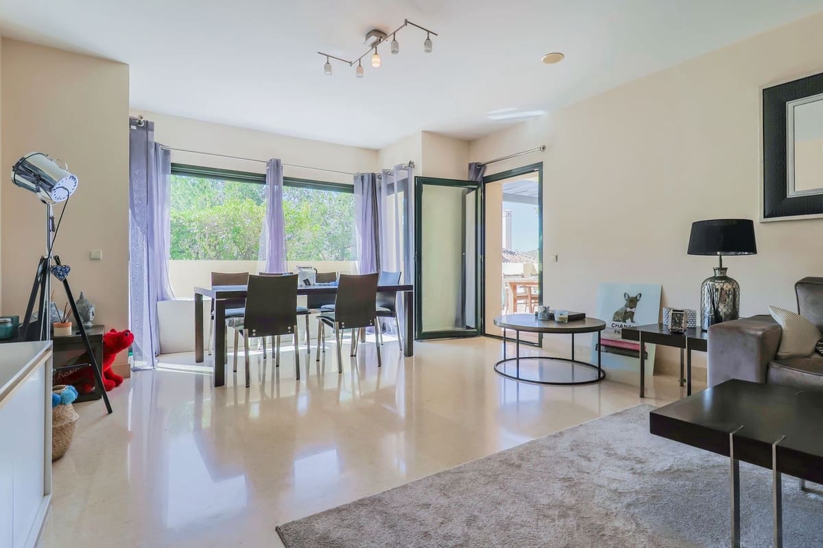 2 chambre Appartement à vendre à Benahavis avec piscine garage - 535 000 € (Ref: 10015889)