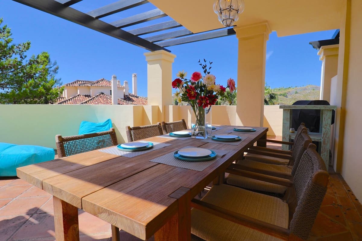 2 chambre Appartement à vendre à Benahavis avec piscine garage - 535 000 € (Ref: 10015889)