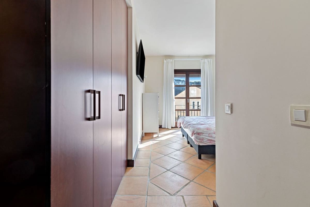 4 sypialnia Dom na sprzedaż w Benahavis z basenem garażem - 525 000 € (Ref: 10015890)