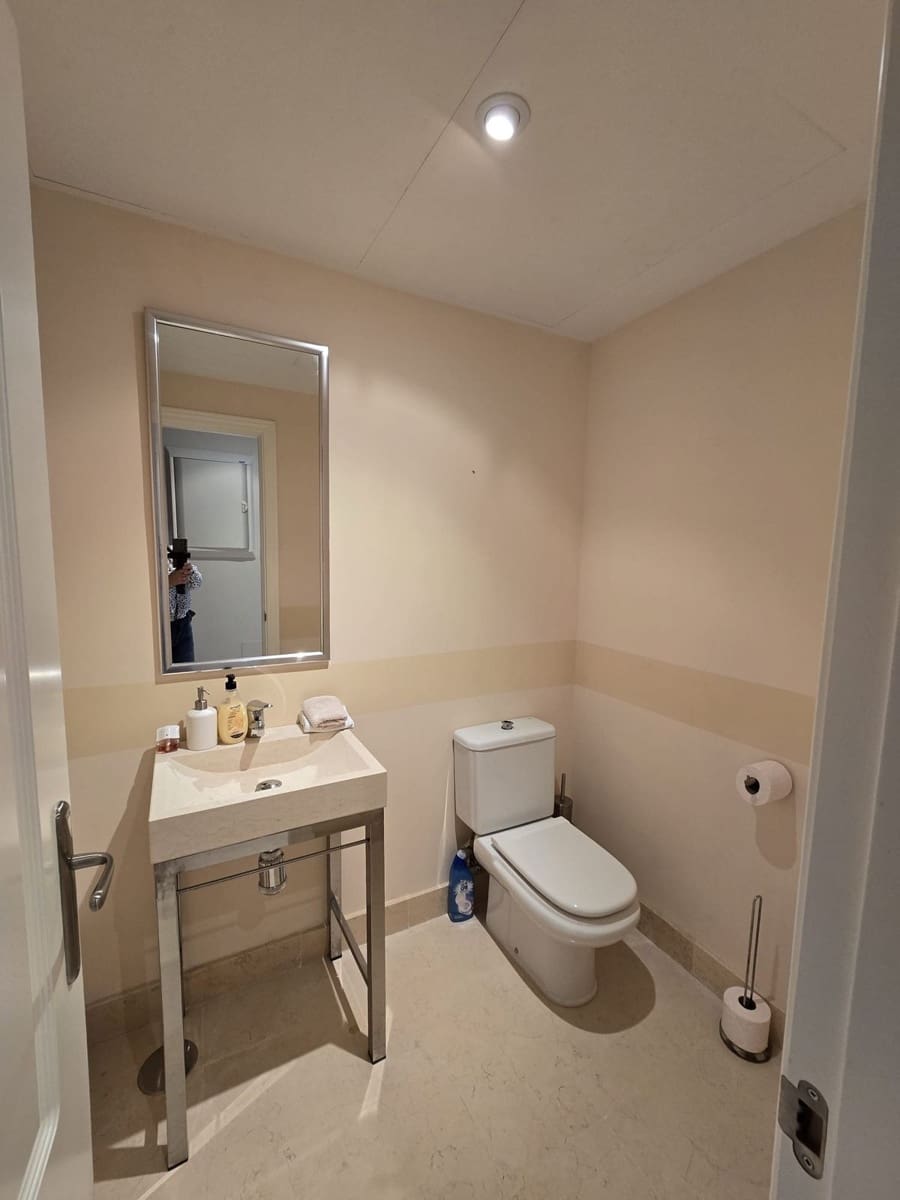 2 soverom Leilighet til salgs i Benahavis med svømmebasseng garasje - € 850 000 (Ref: 10016546)