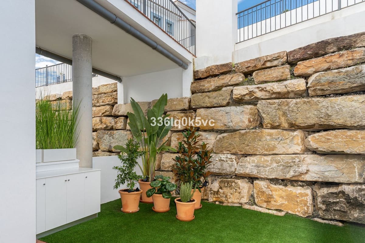3 quarto Apartamento para venda em Benahavis com piscina - 775 000 € (Ref: 10016550)