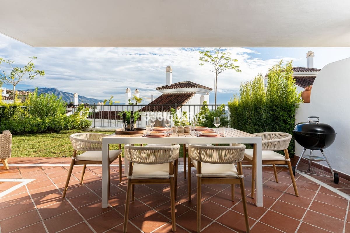 3 quarto Apartamento para venda em Benahavis com piscina - 775 000 € (Ref: 10016550)