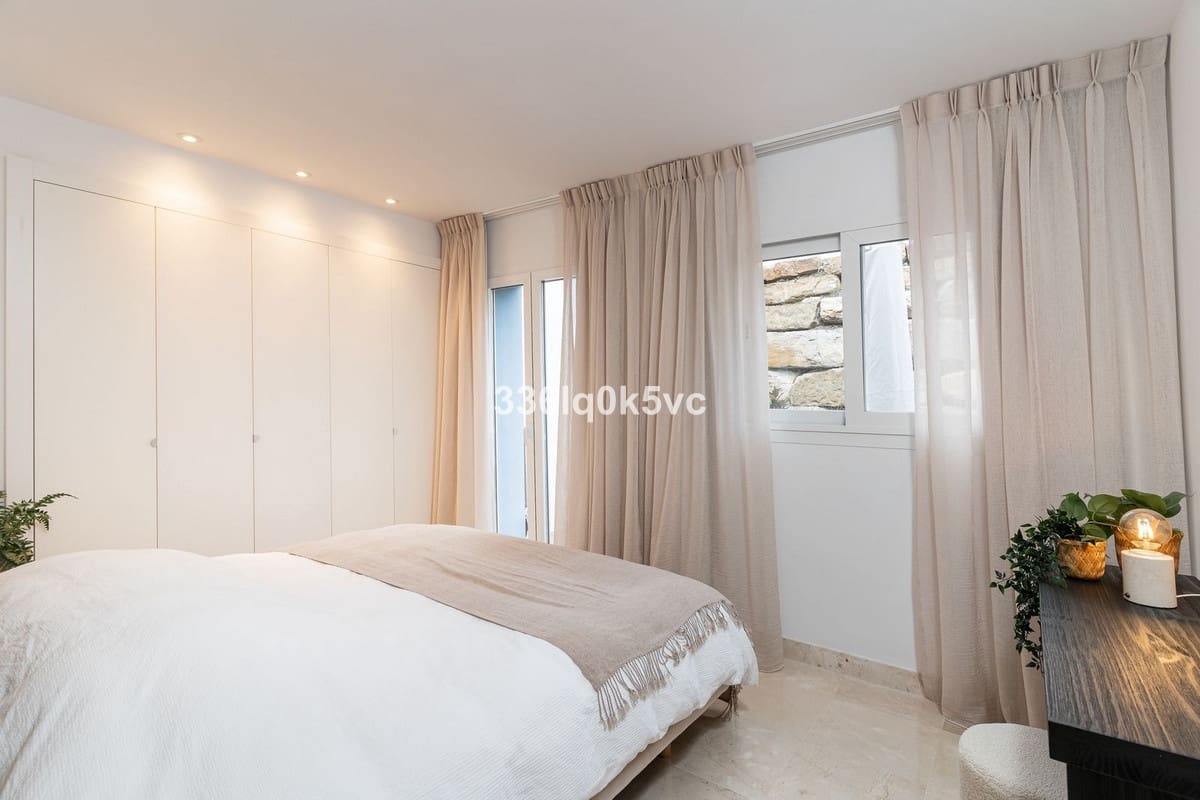 3 quarto Apartamento para venda em Benahavis com piscina - 775 000 € (Ref: 10016550)