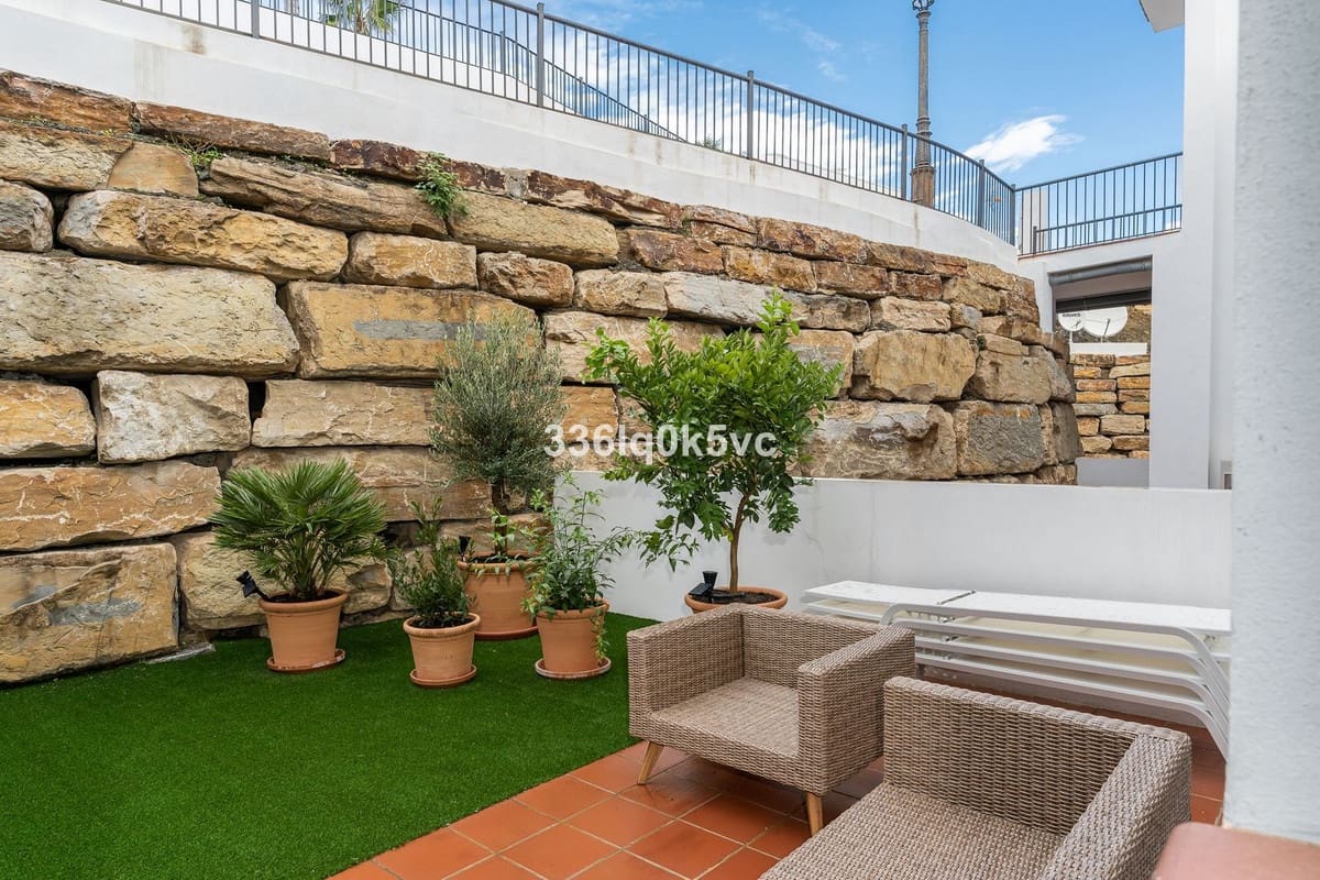 3 quarto Apartamento para venda em Benahavis com piscina - 775 000 € (Ref: 10016550)