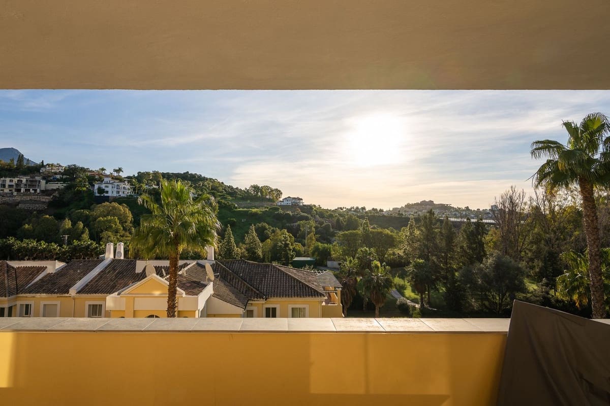 3 soverom Leilighet til salgs i Benahavis med svømmebasseng - € 659 000 (Ref: 10016556)