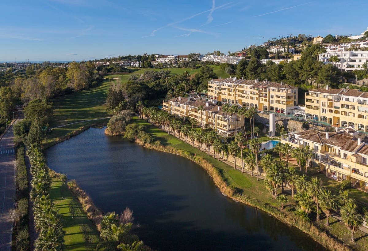 3 soverom Leilighet til salgs i Benahavis med svømmebasseng - € 659 000 (Ref: 10016556)