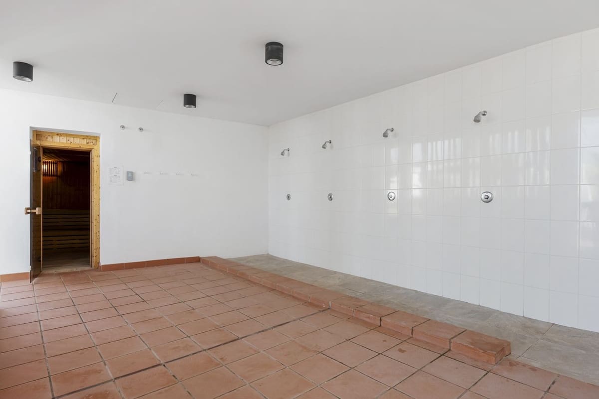 2 slaapkamer Appartement te koop in Benahavis met zwembad garage - € 650.000 (Ref: 10016557)