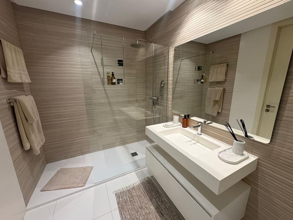 2 slaapkamer Appartement te koop in Benahavis met zwembad garage - € 650.000 (Ref: 10016557)