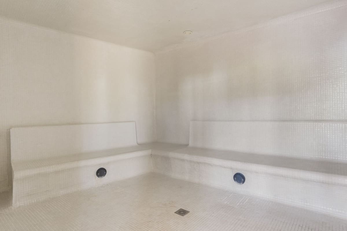 2 slaapkamer Appartement te koop in Benahavis met zwembad garage - € 650.000 (Ref: 10016557)