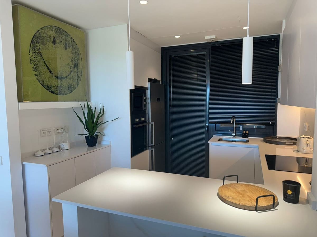 2 slaapkamer Appartement te koop in Benahavis met zwembad garage - € 650.000 (Ref: 10016557)