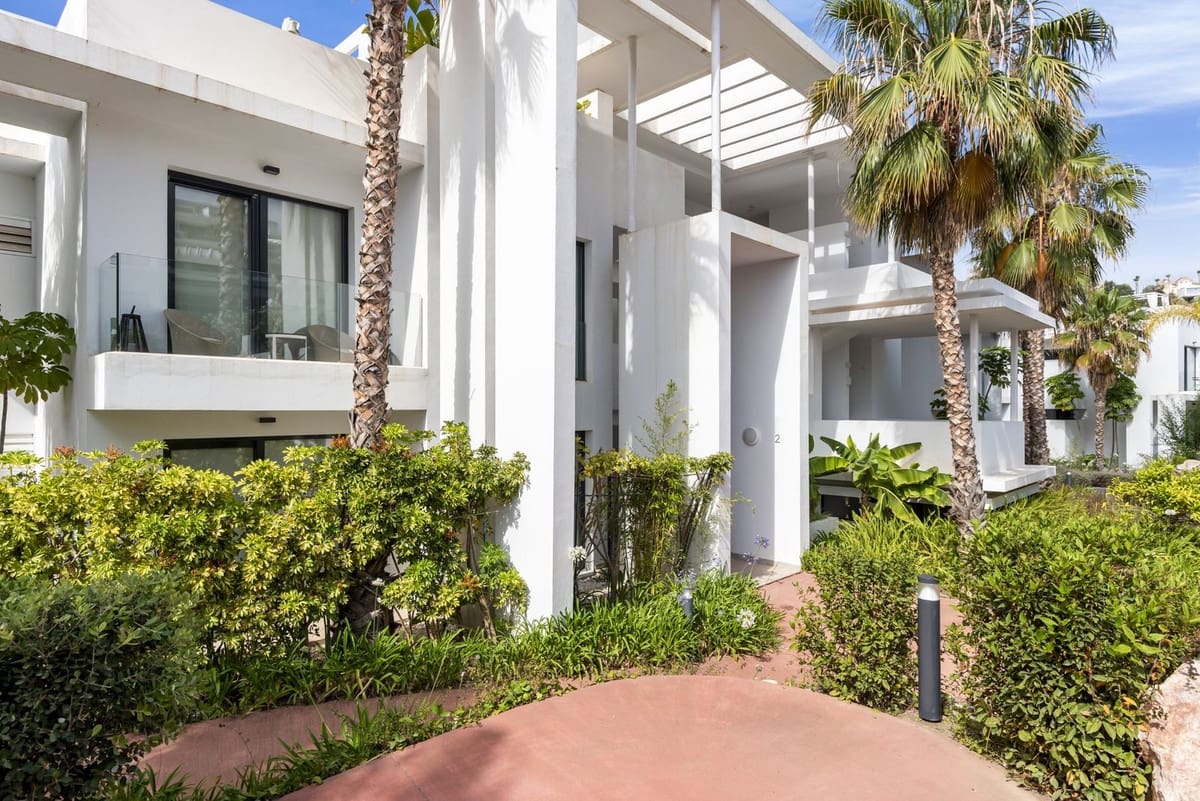2 slaapkamer Appartement te koop in Benahavis met zwembad garage - € 650.000 (Ref: 10016557)