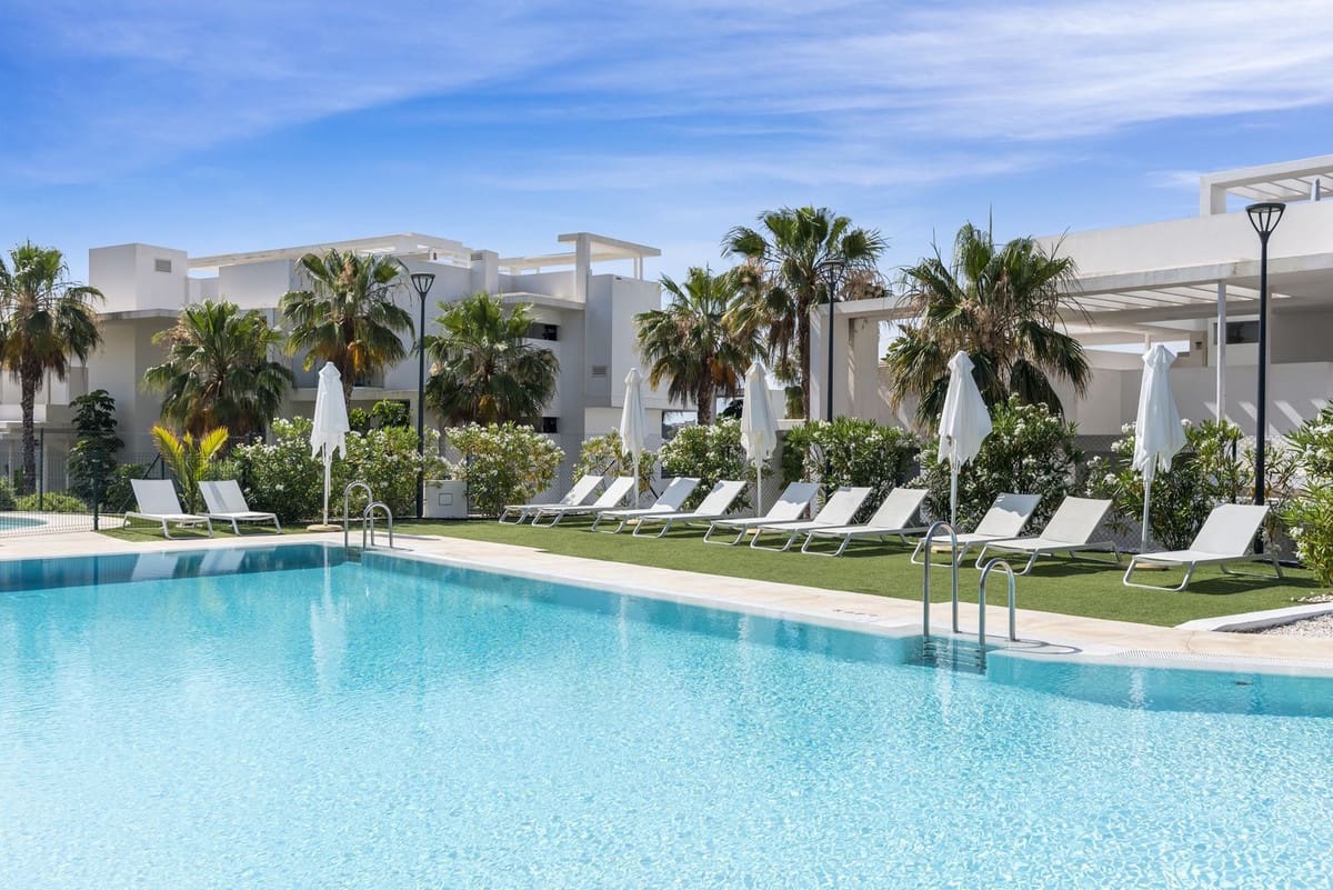 2 slaapkamer Appartement te koop in Benahavis met zwembad garage - € 650.000 (Ref: 10016557)