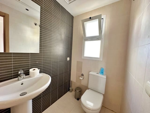 3 soverom Hus til salgs i Benahavís med svømmebasseng garasje - € 649 900 (Ref: 10016559)