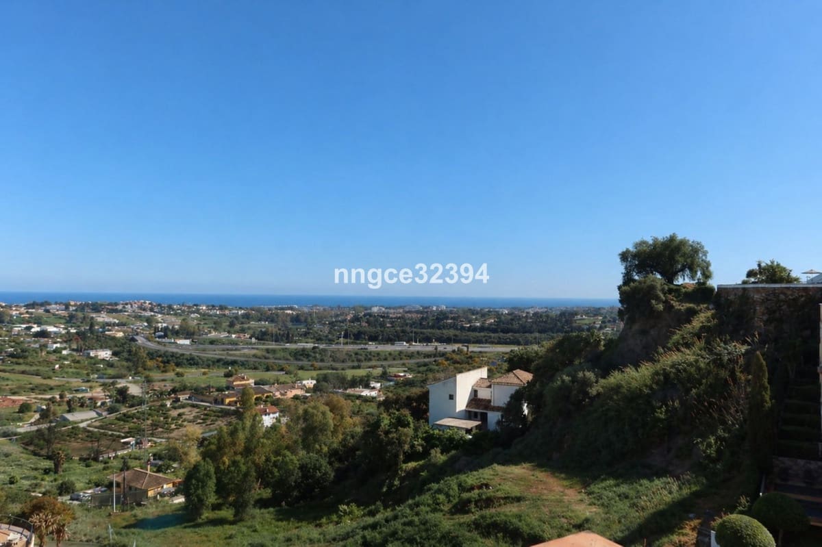 3 sypialnia Apartament na sprzedaż w Benahavis z garażem - 950 000 € (Ref: 10016561)