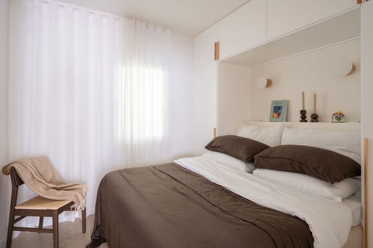 3 bedroom Apartment for sale in La Quinta with pool garage - € 645,000 (Ref: 10016563)